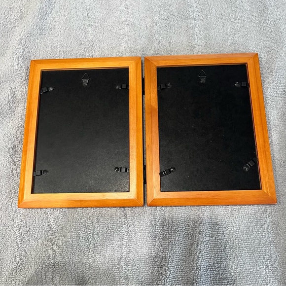 Elegant Brown Solid Wood Double Bifold Picture Frame 5x7 Home Decor Memories - Picture 3 of 4